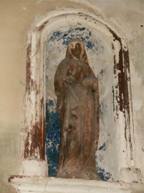 Villette, la statue de la Vierge de l'annonciation